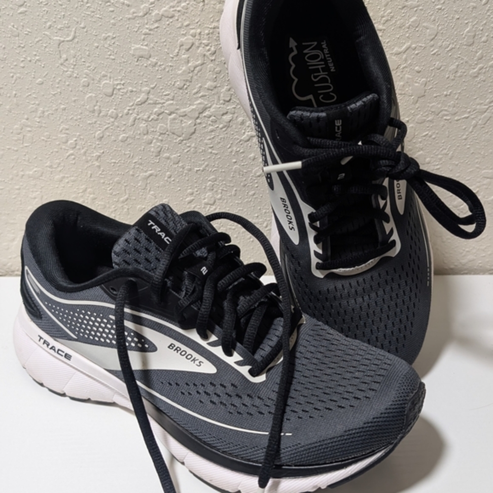Brooks Women's Black and White Running Shoes